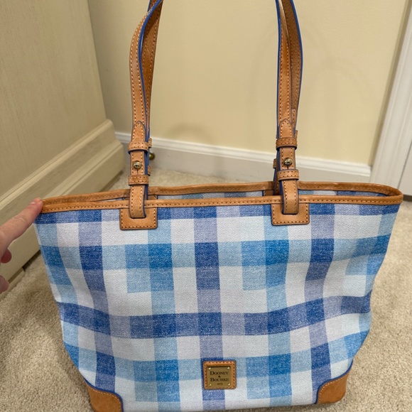 Dooney and Bourke Quadretto Tote - Picture 4 of 16